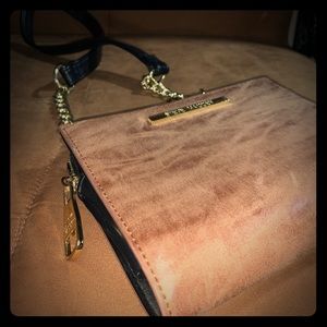 Gold & brown Steve Madden purse, 10/10 condition.
